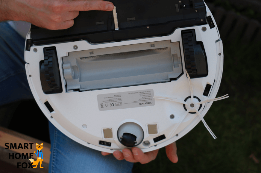 Mit Hilfe einer speziellen Vorrichtung wird ein zusätzlicher Druck von 580 Gramm auf den Wischmopp ausgeübt